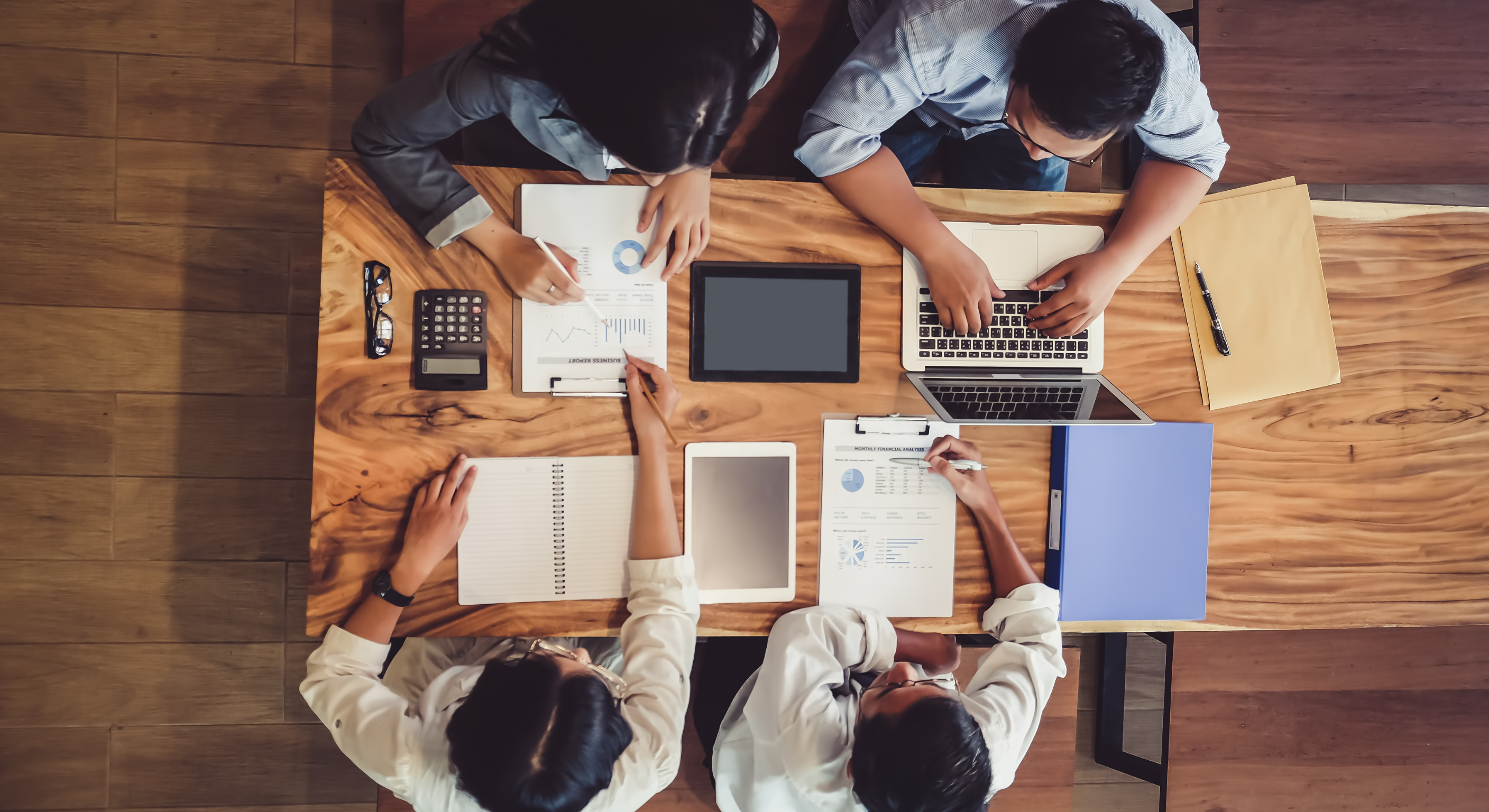 Interim Project Manager firmy Magnuso Consulting pomaga klientomi wdrożyć audt procesów w ramach usugi Audyt Zarządzania Projektami.